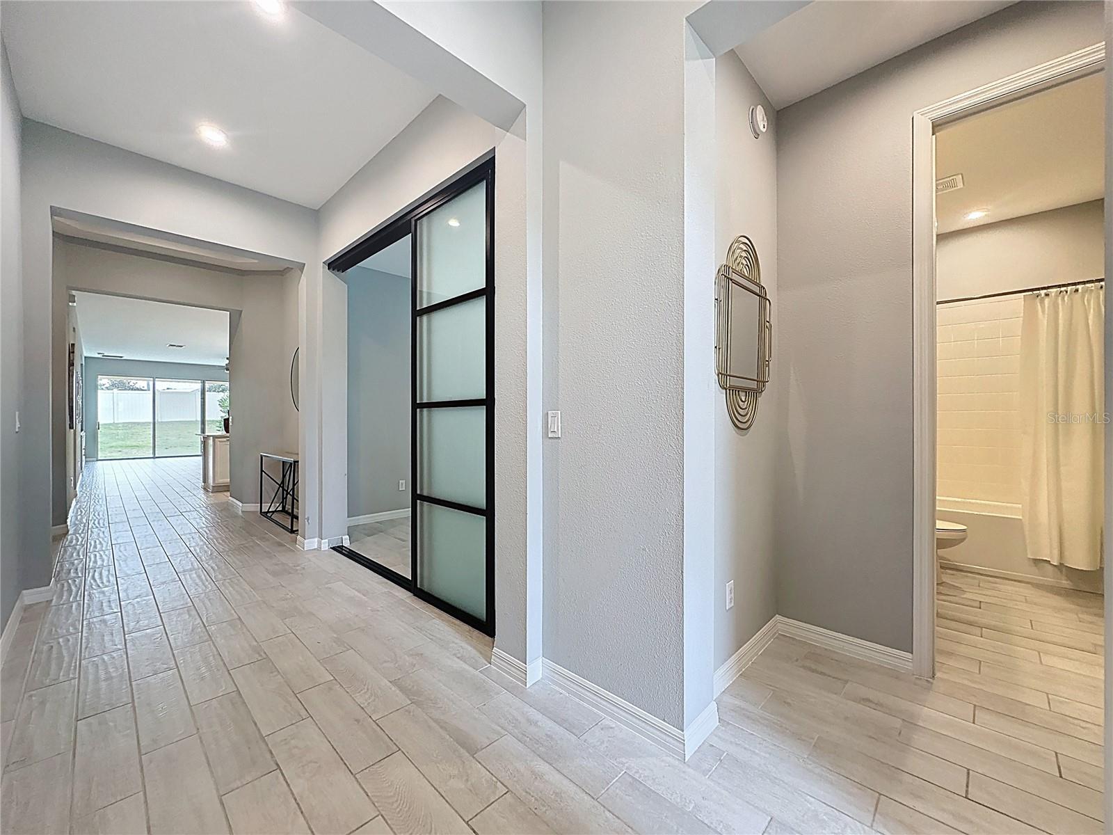 CRESTVIEW - Residential