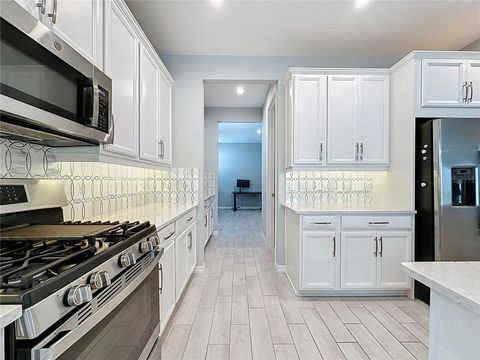 Tiny photo for 2697 Hilltop Road, Clermont, FL 34711 (MLS # G5105300)