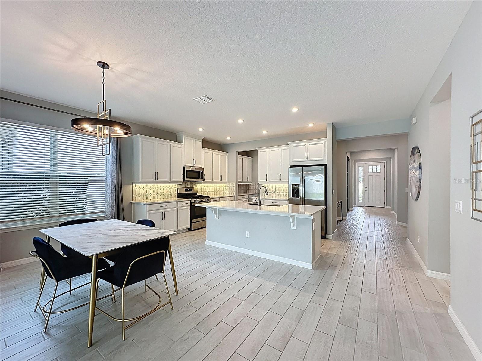 CRESTVIEW - Residential