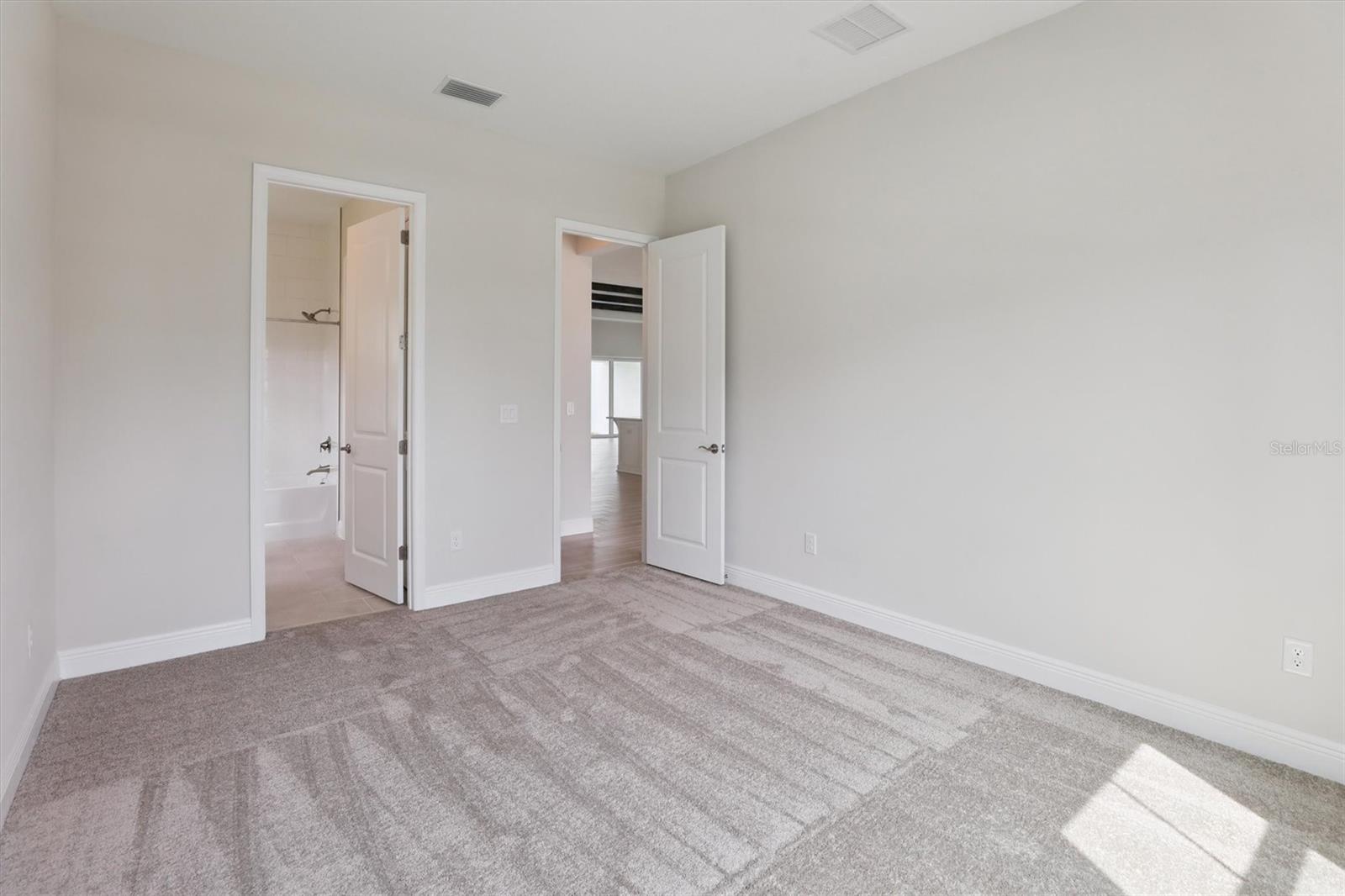 TWO RIVERS - Residential