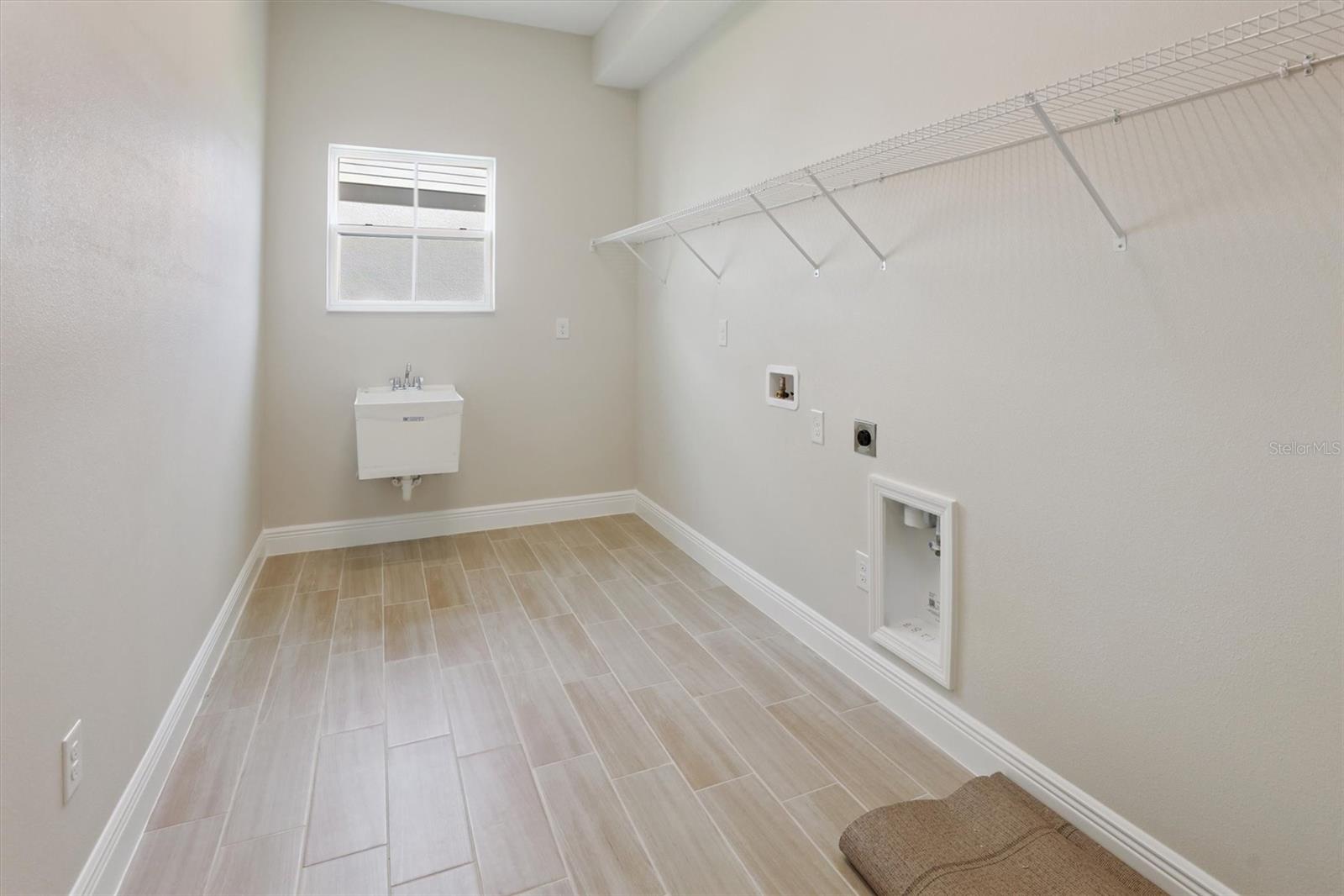 TWO RIVERS - Residential