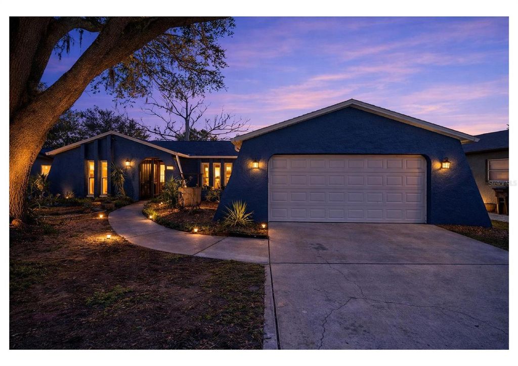 Photo of 12728 Buckhorn Drive, Hudson, FL 34669 (MLS # TB8486375)