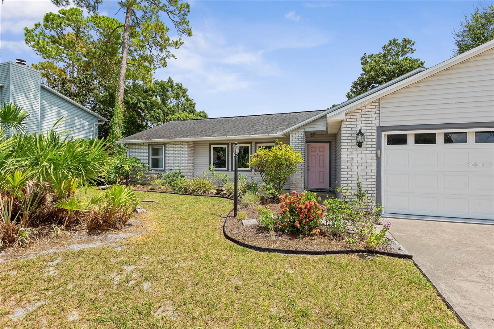 10 BARRINGTON DRIVE