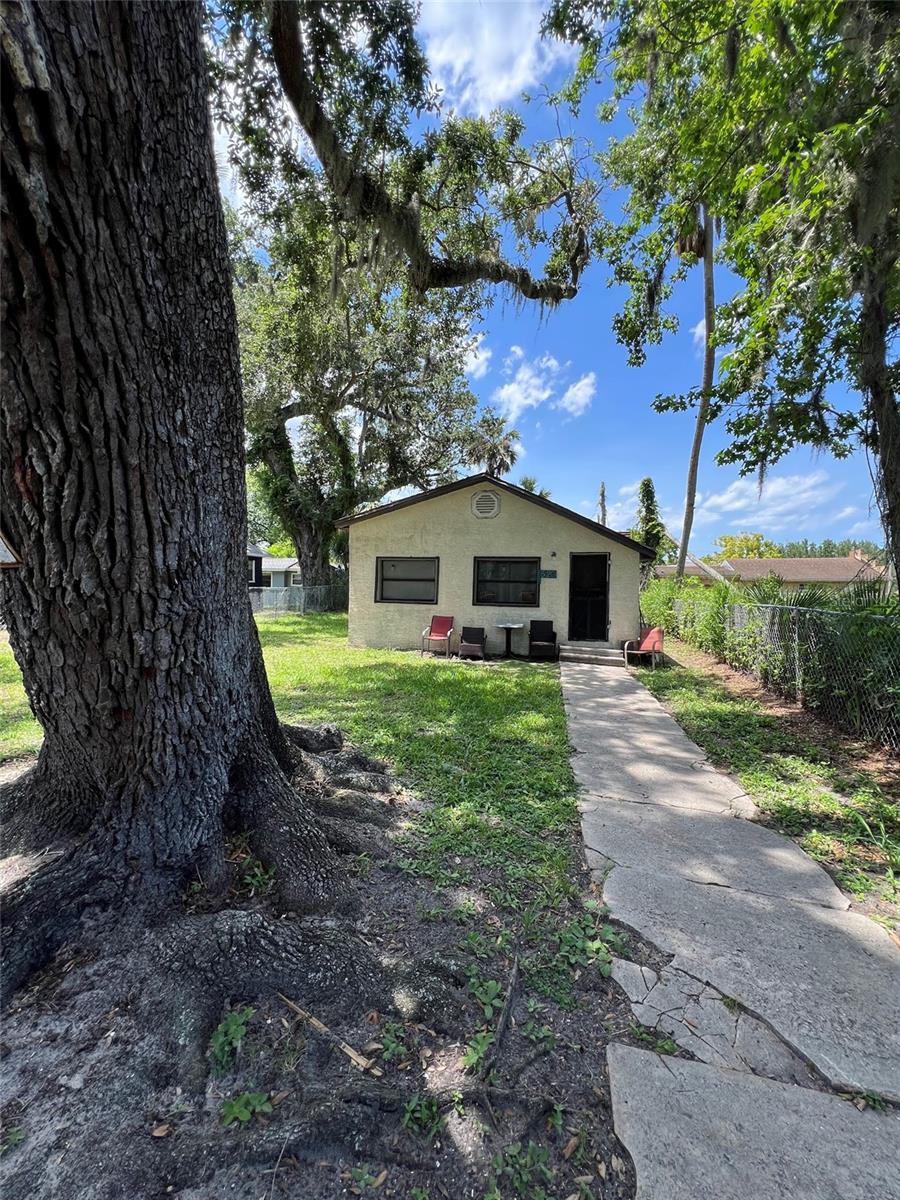 INVESTMENT OPPORTUNITY –
SOLD AS-IS -
This is a rare opportunity to purchase a bundle of THREE investment properties in Daytona Beach, FL. **All homes are being sold together and as-is:**
517 Wallace St, Daytona Beach, FL 32114
520 Wallace St, Daytona Beach, FL 32114
521 Wallace St, Daytona Beach, FL 32114
All units are currently tenant-occupied on month-to-month leases and will be sold with tenants in place, providing immediate income potential.
Great potential for investors looking to expand their portfolio with rental properties in a growing area.