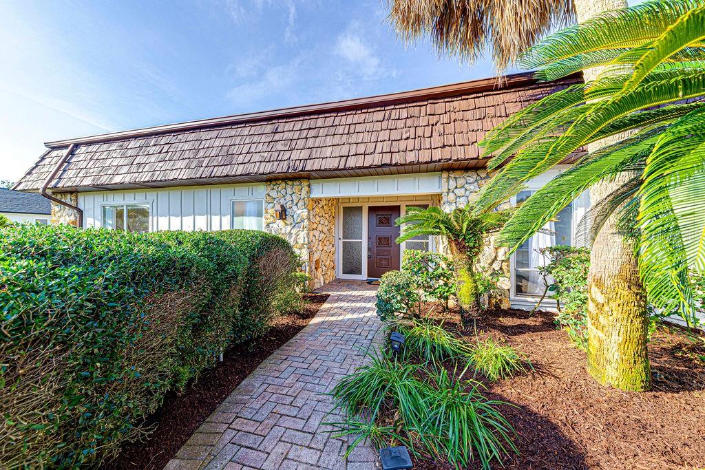 8998 CRICHTON WOOD DRIVE