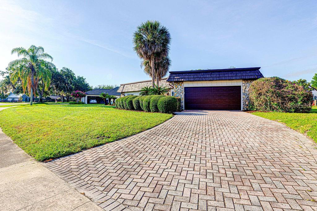8998 CRICHTON WOOD DRIVE