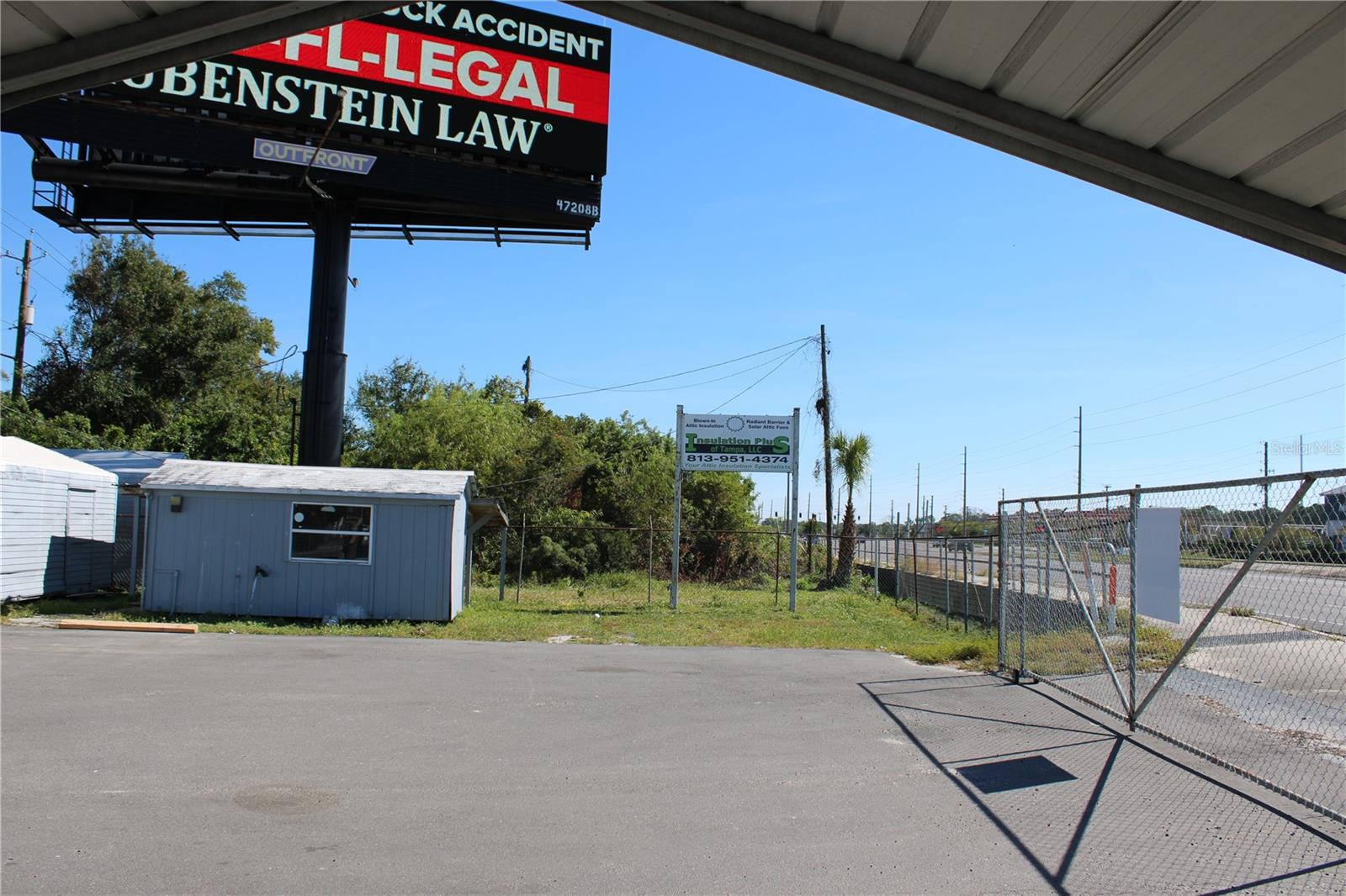 BOLLES SUB 19 & 302 - Commercial Lease