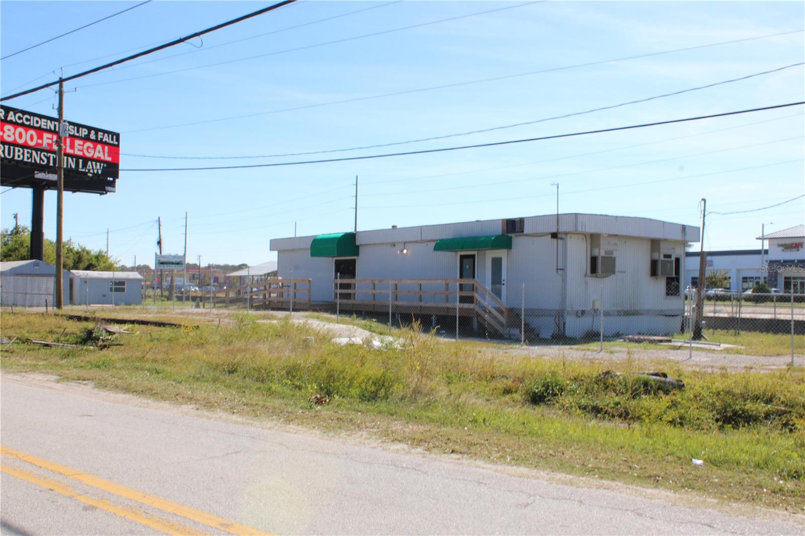 BOLLES SUB 19 & 302 - Commercial Lease