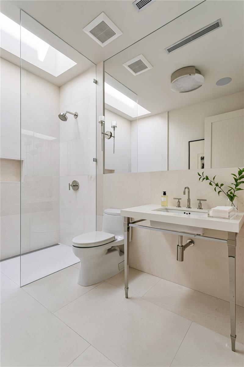 SNELL ISLE BRIGHTWATERS SEC 1 REP - Residential