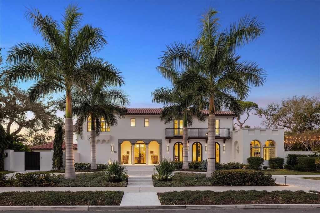 Photo of 416 Brightwaters Boulevard NE, St Petersburg, FL 33704 (MLS # TB8491058)