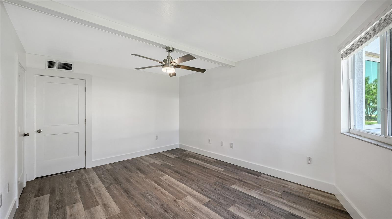 SARASOTA HARBOR EAST - Residential