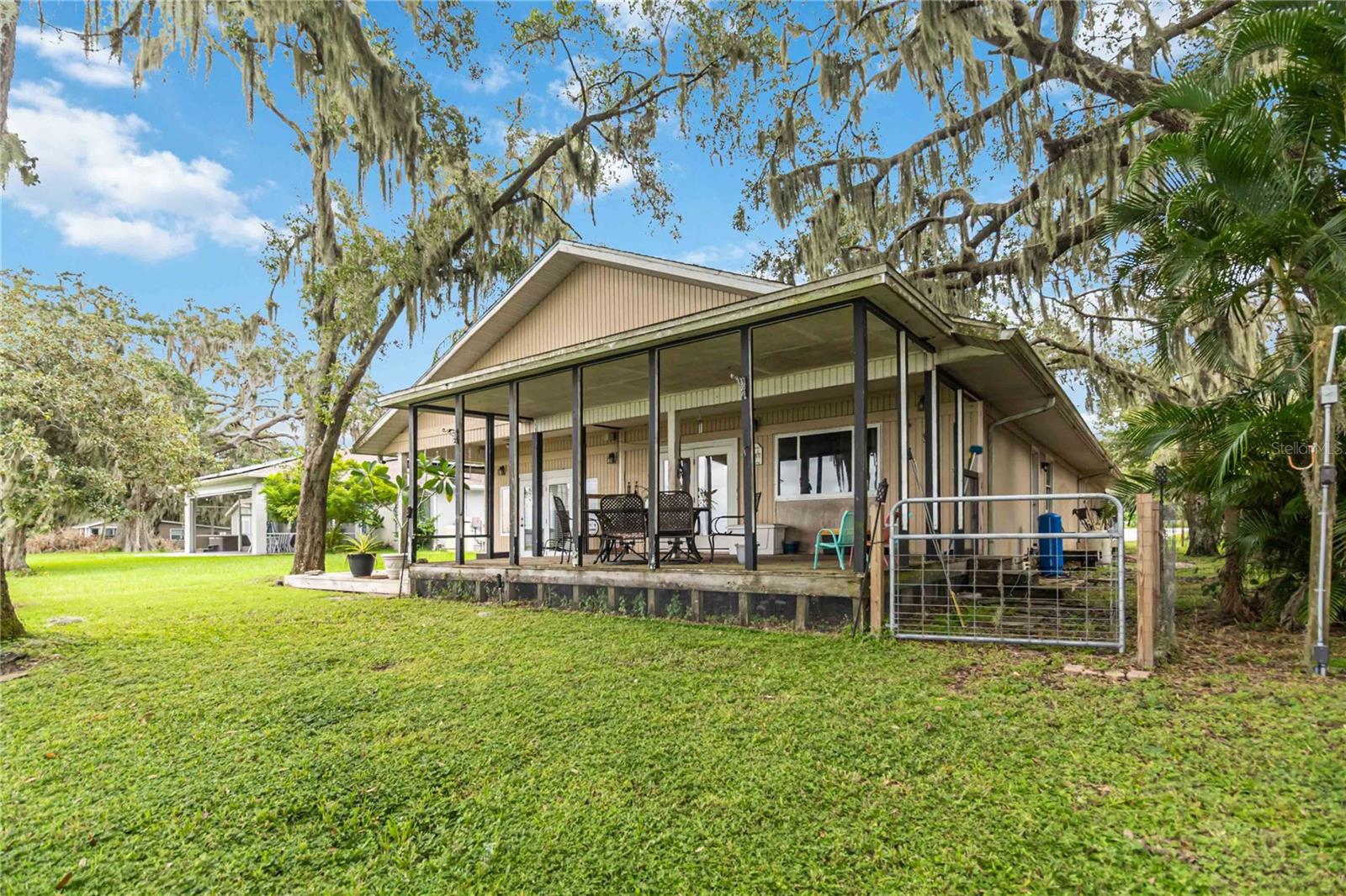 ACREAGE & UNREC - Residential