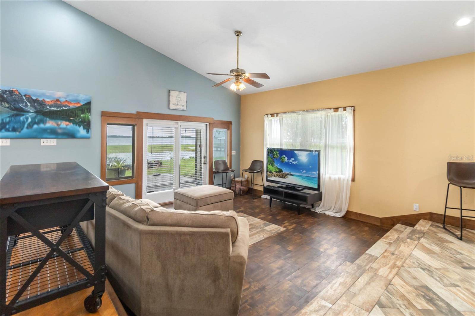ACREAGE & UNREC - Residential