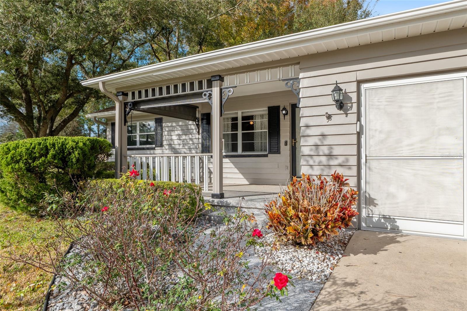 ON TOP OF THE WORLD - Residential