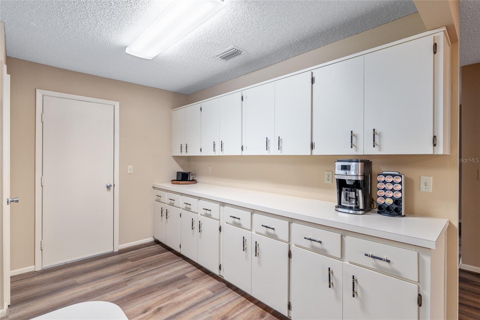 ON TOP OF THE WORLD - Residential