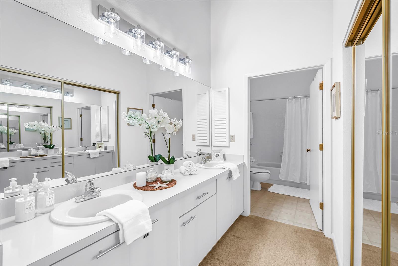 RIVIERA BAY SECOND ADD PT REP & ADD - Residential