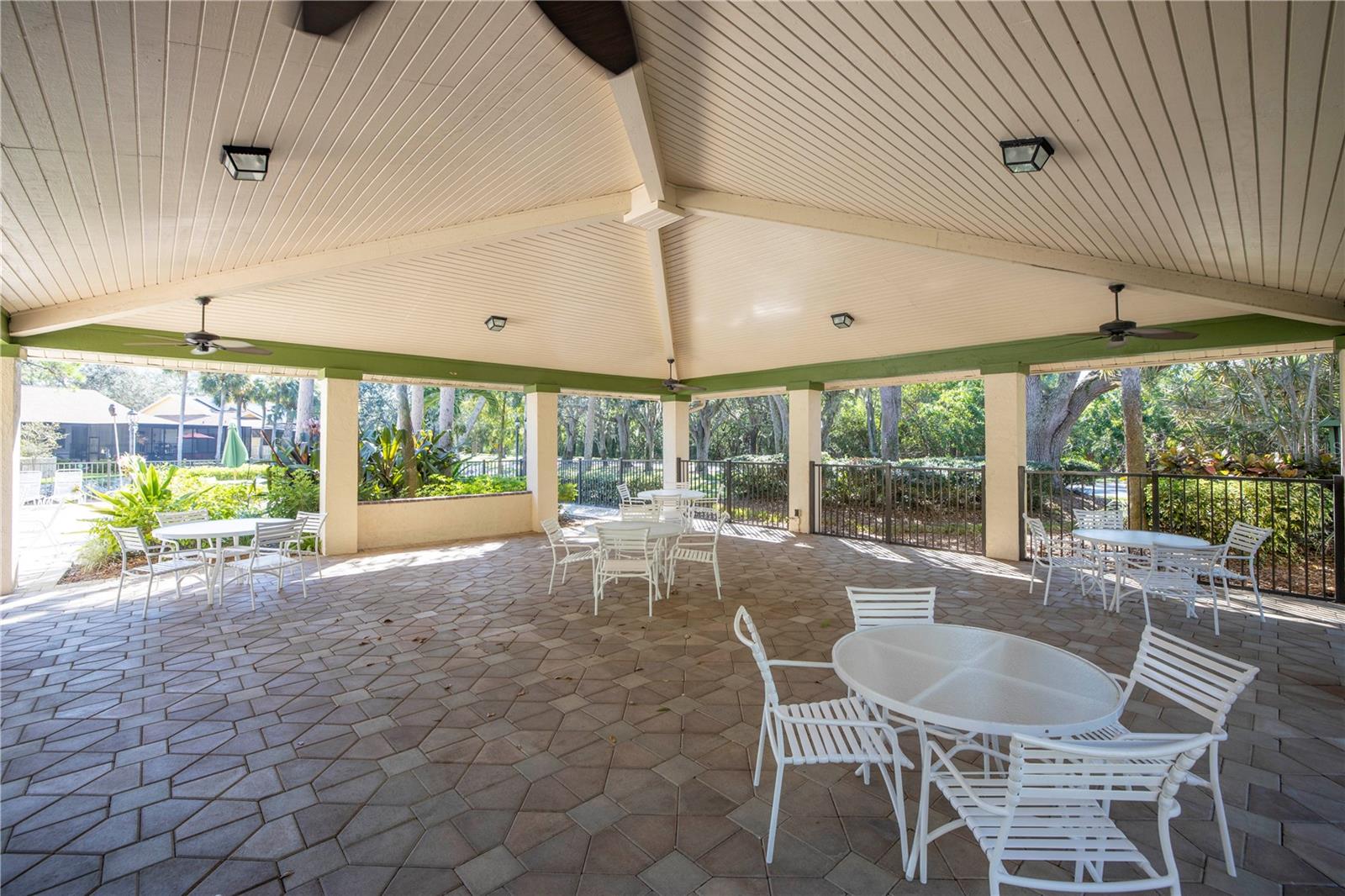 RIVIERA BAY SECOND ADD PT REP & ADD - Residential