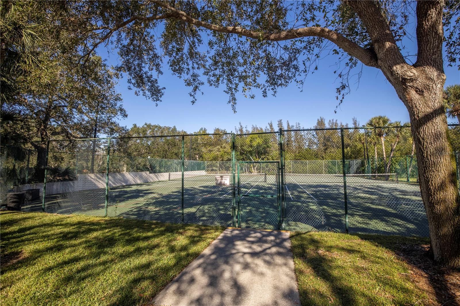 RIVIERA BAY SECOND ADD PT REP & ADD - Residential