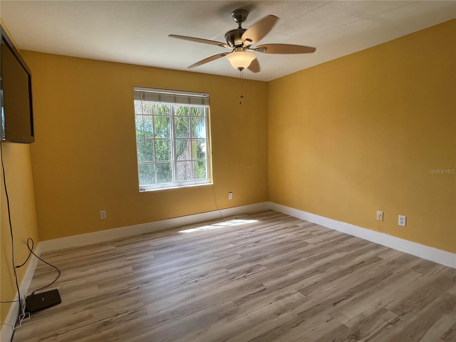 759 FORDINGBRIDGE WAY