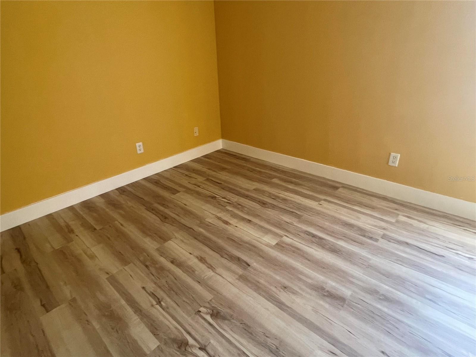 759 FORDINGBRIDGE WAY