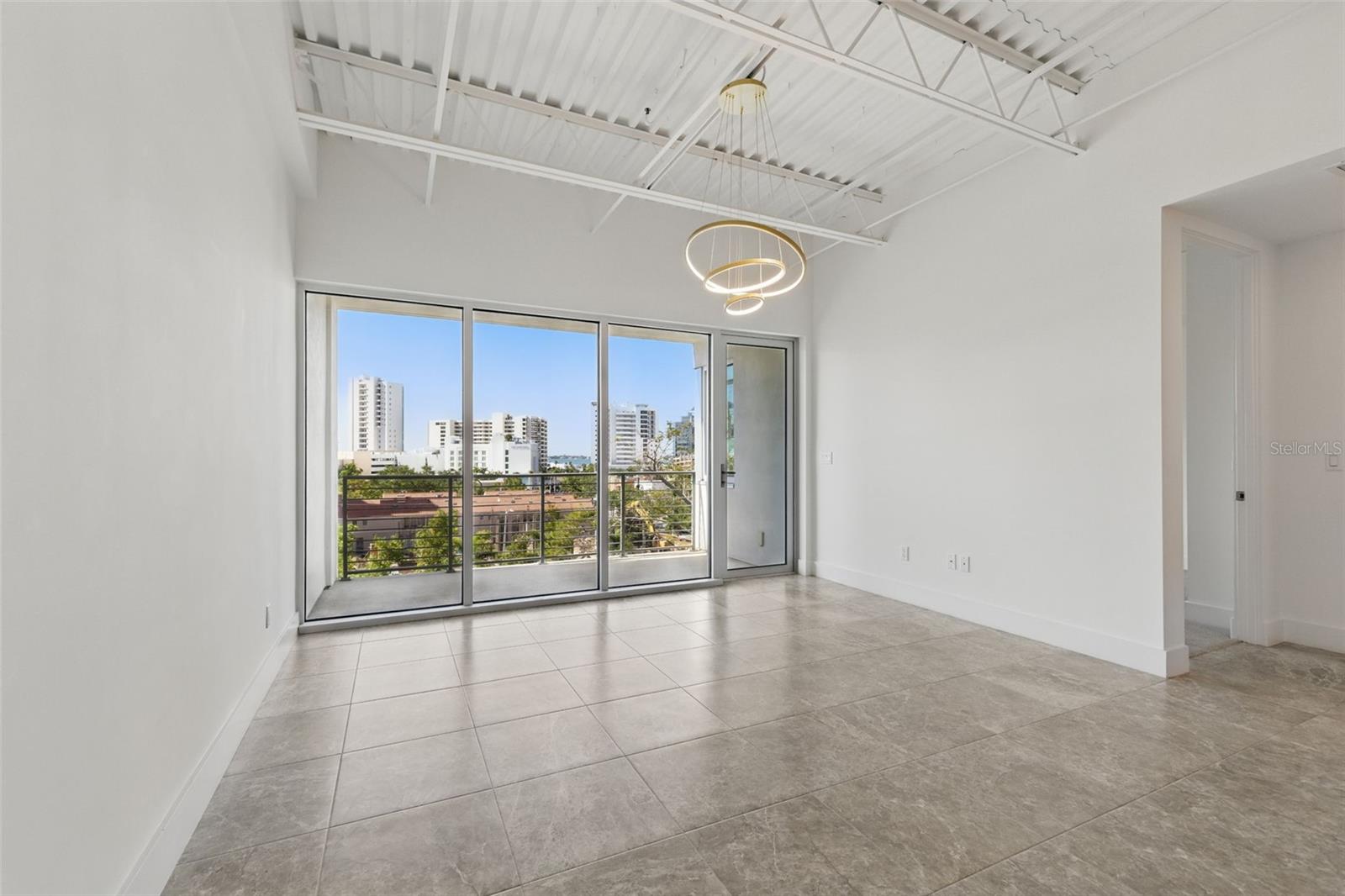332 COCOANUT AVENUE 505
