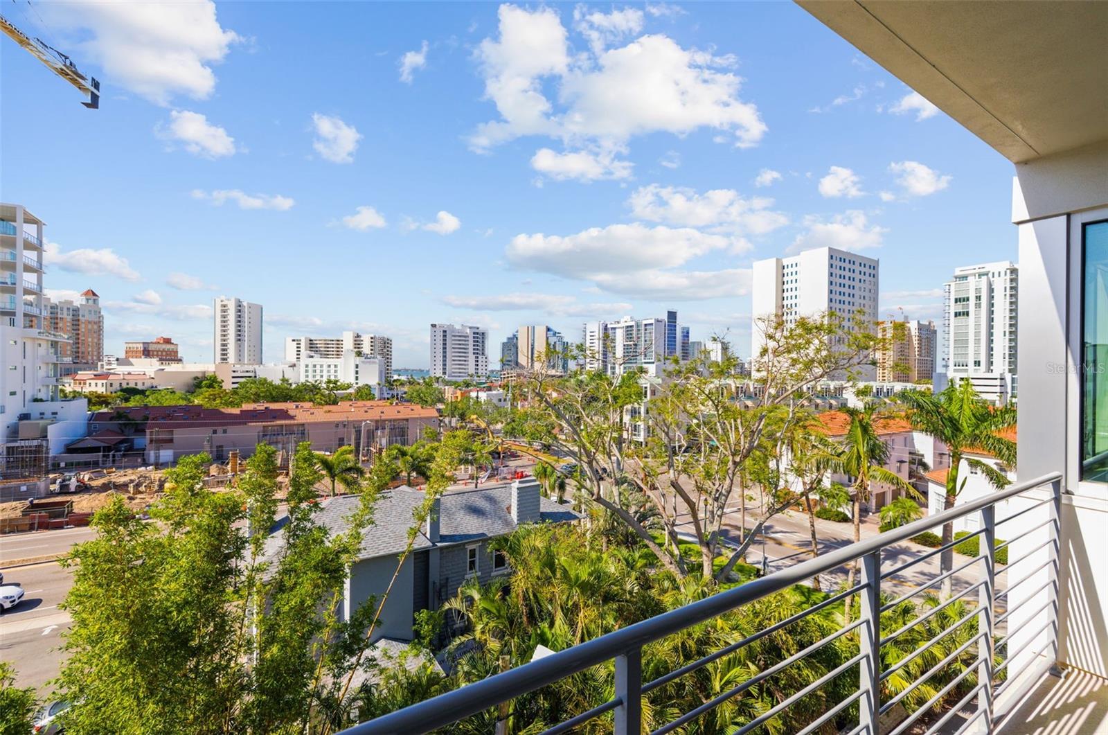 332 COCOANUT - Residential
