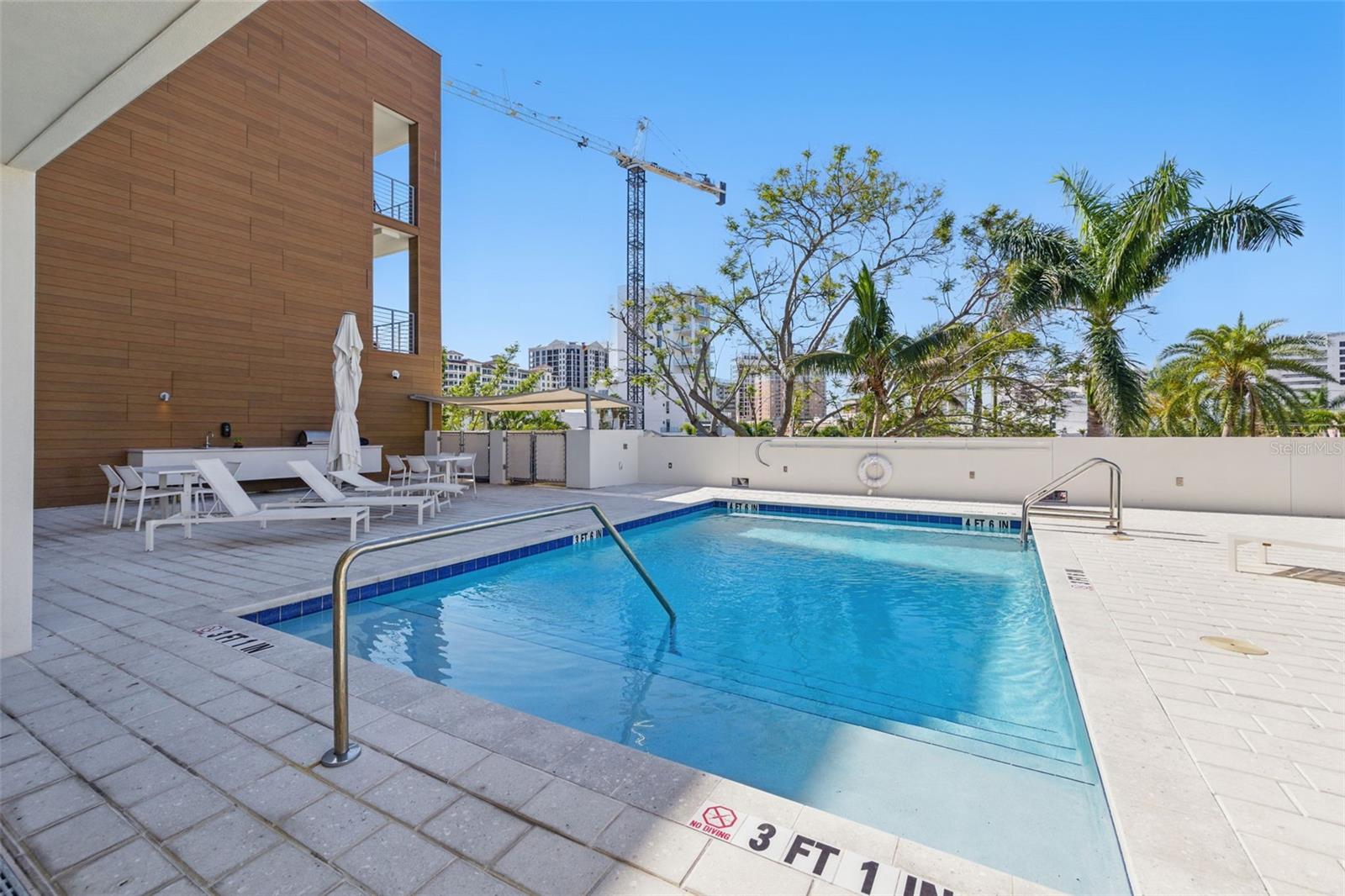 332 COCOANUT - Residential