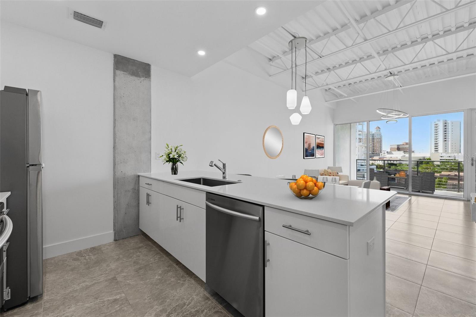 332 COCOANUT - Residential
