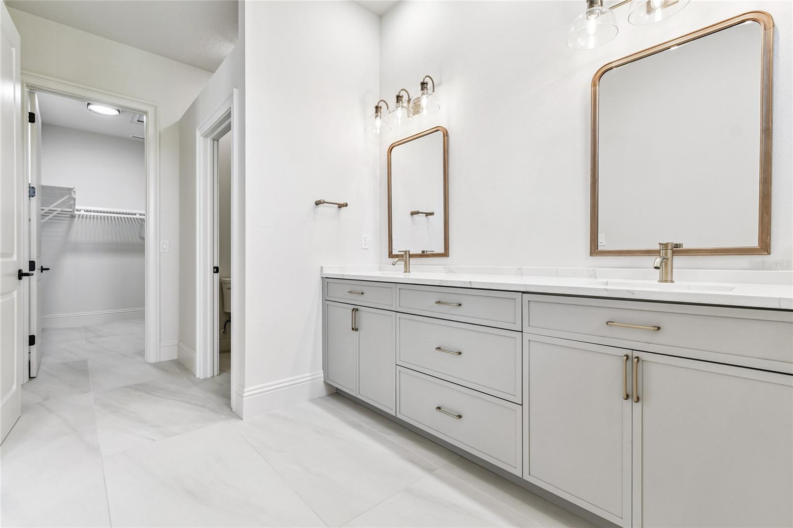 HIDDEN CREEK AT LAKEWOOD RANCH - Residential