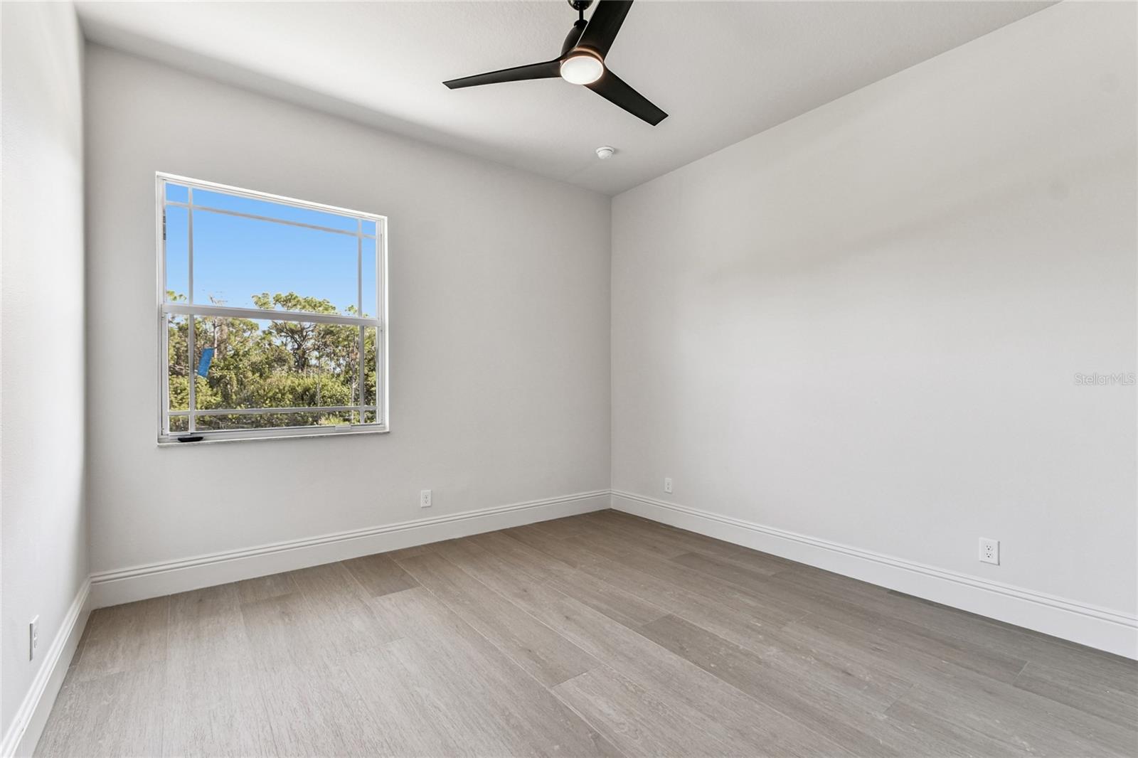 HIDDEN CREEK AT LAKEWOOD RANCH - Residential