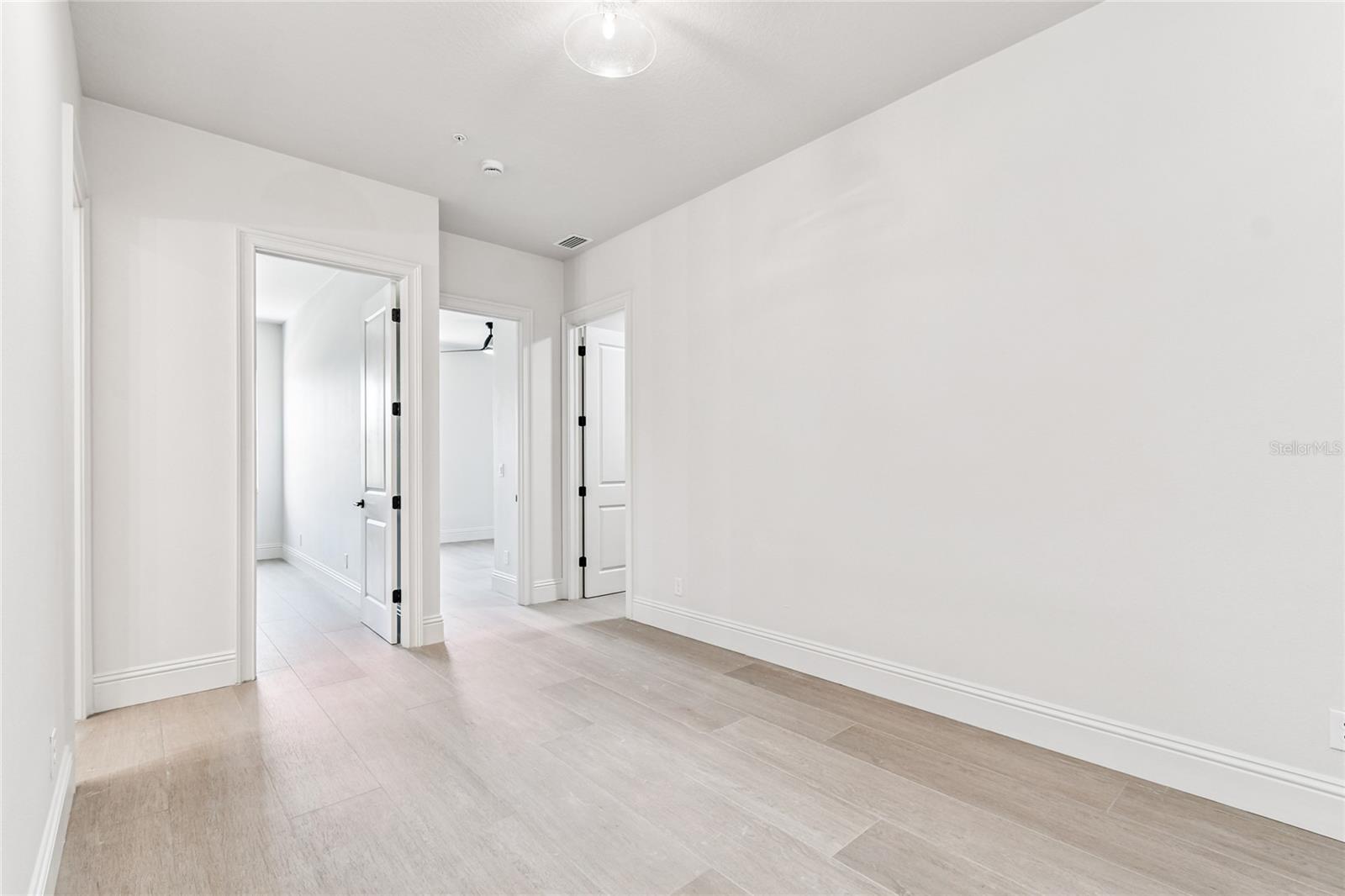 HIDDEN CREEK AT LAKEWOOD RANCH - Residential