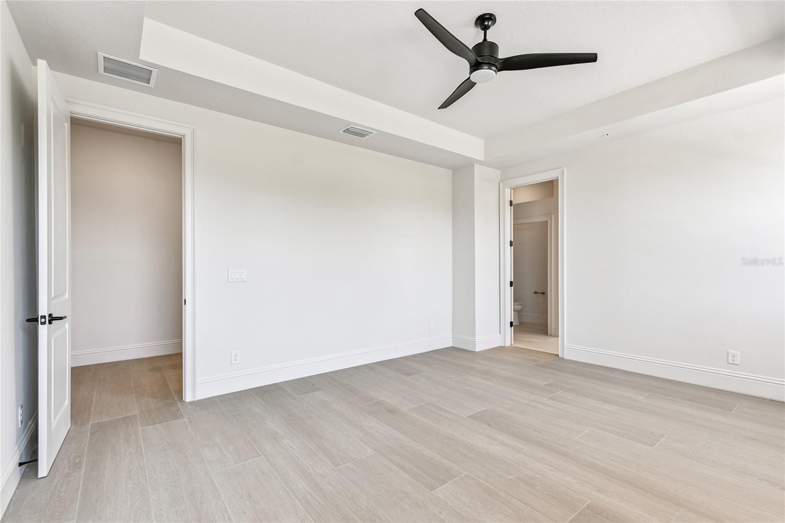 HIDDEN CREEK AT LAKEWOOD RANCH - Residential