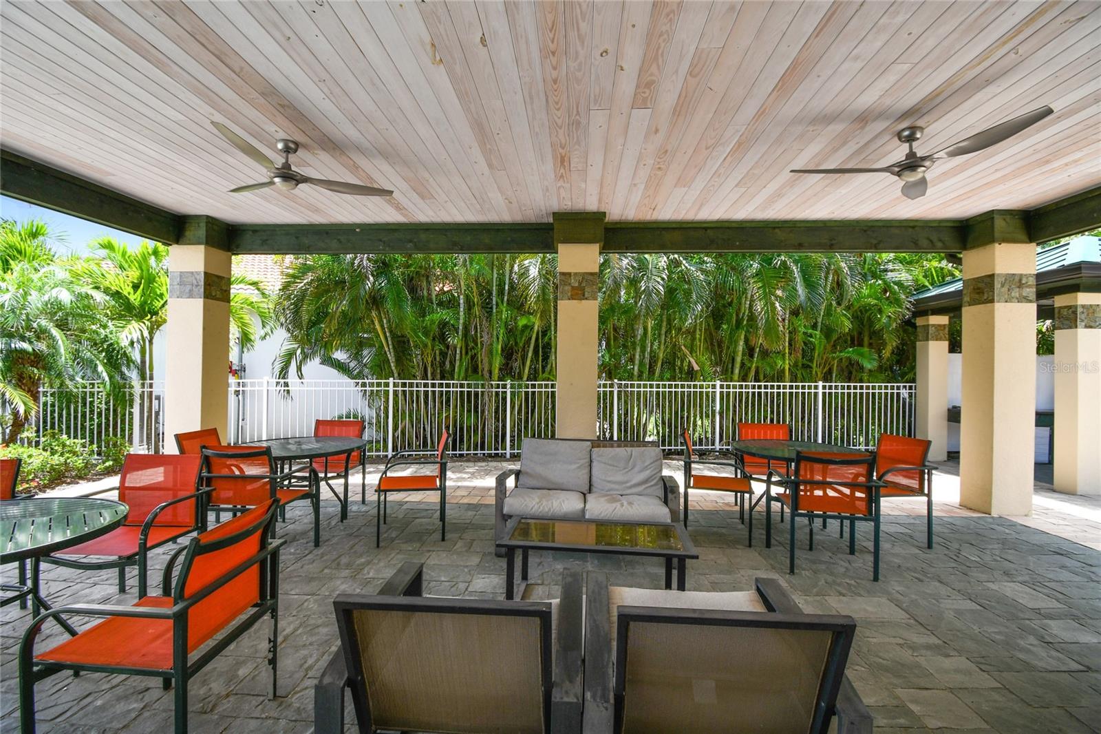 HIDDEN CREEK AT LAKEWOOD RANCH - Residential