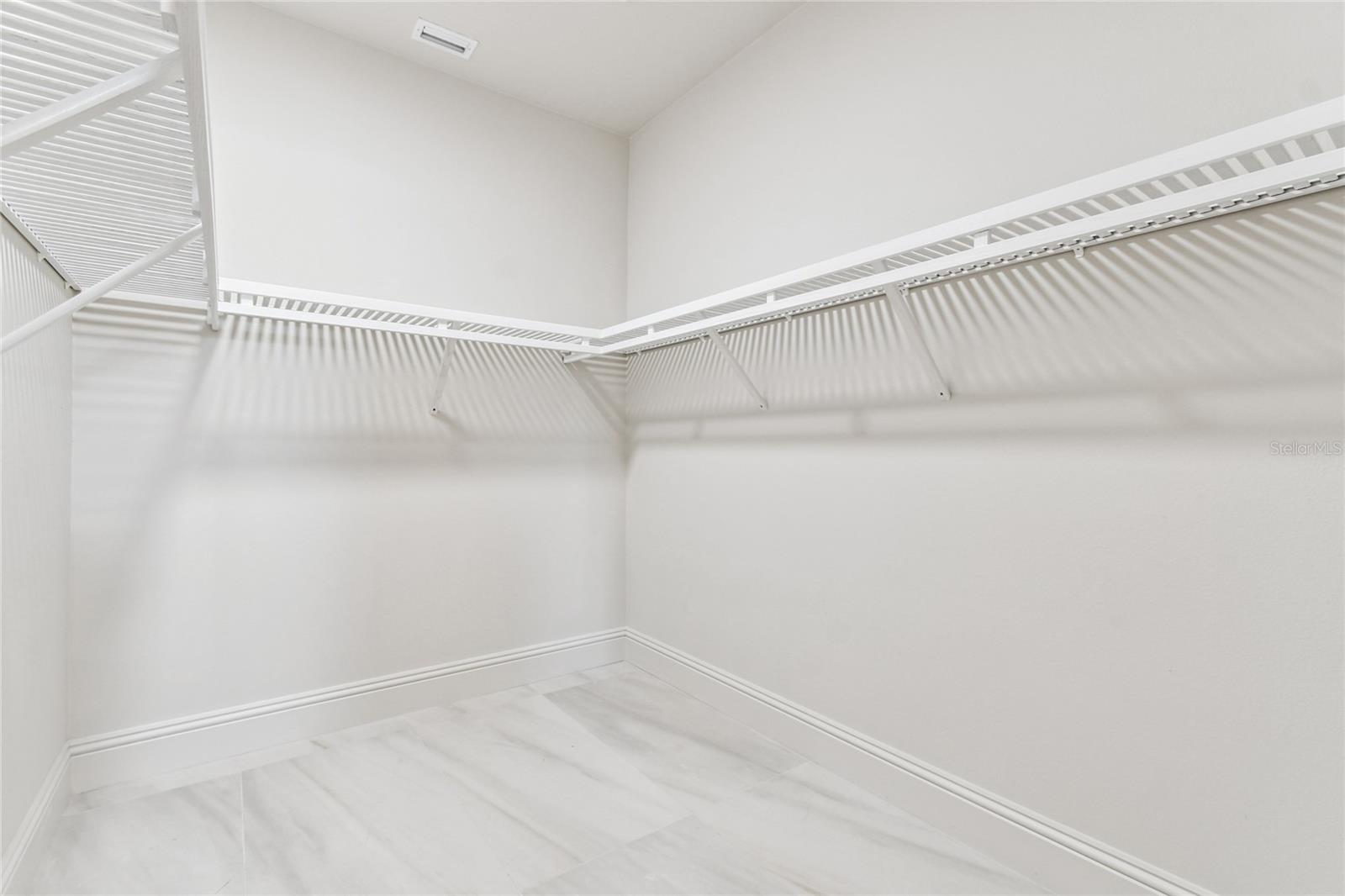 HIDDEN CREEK AT LAKEWOOD RANCH - Residential