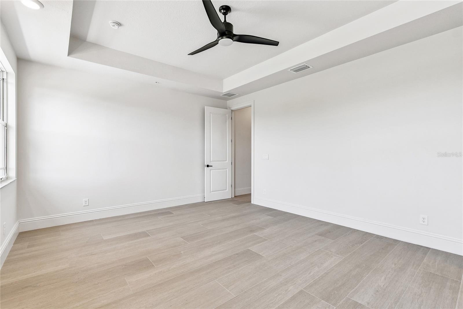 HIDDEN CREEK AT LAKEWOOD RANCH - Residential