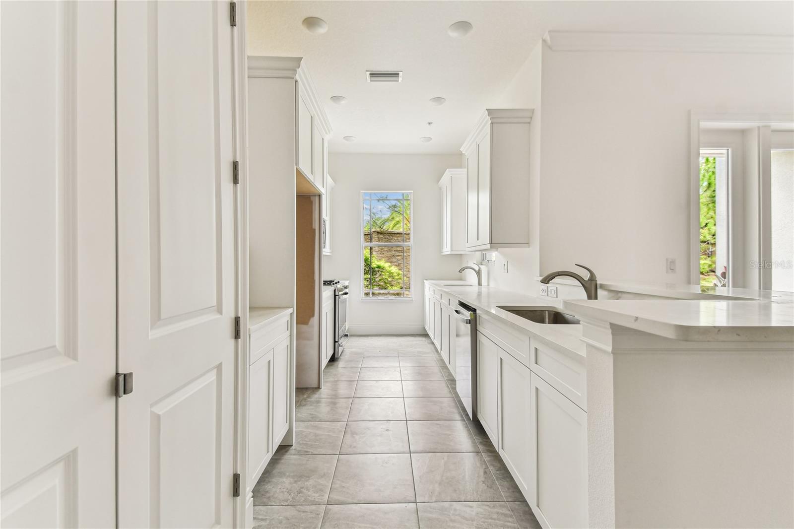 HIDDEN CREEK AT LAKEWOOD RANCH - Residential