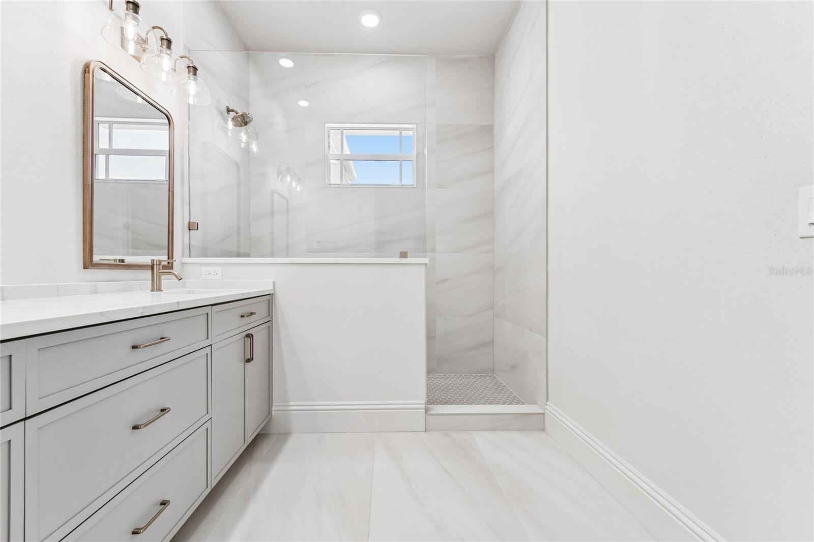 HIDDEN CREEK AT LAKEWOOD RANCH - Residential