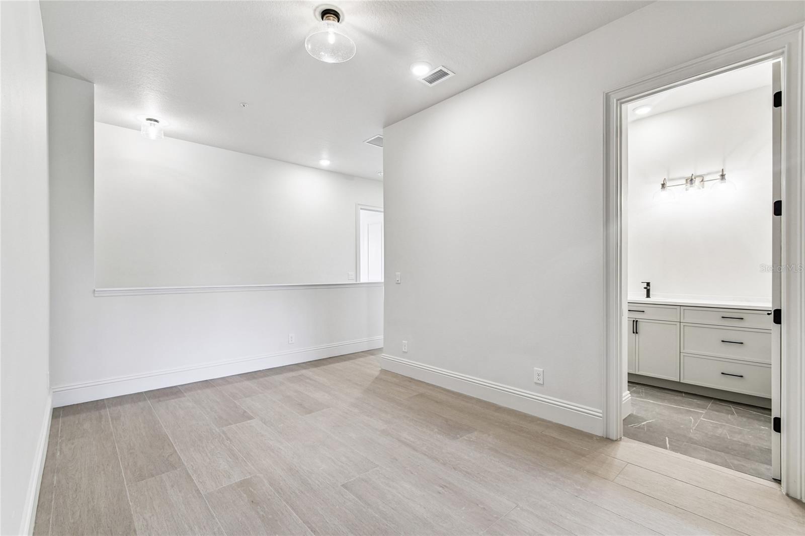 HIDDEN CREEK AT LAKEWOOD RANCH - Residential