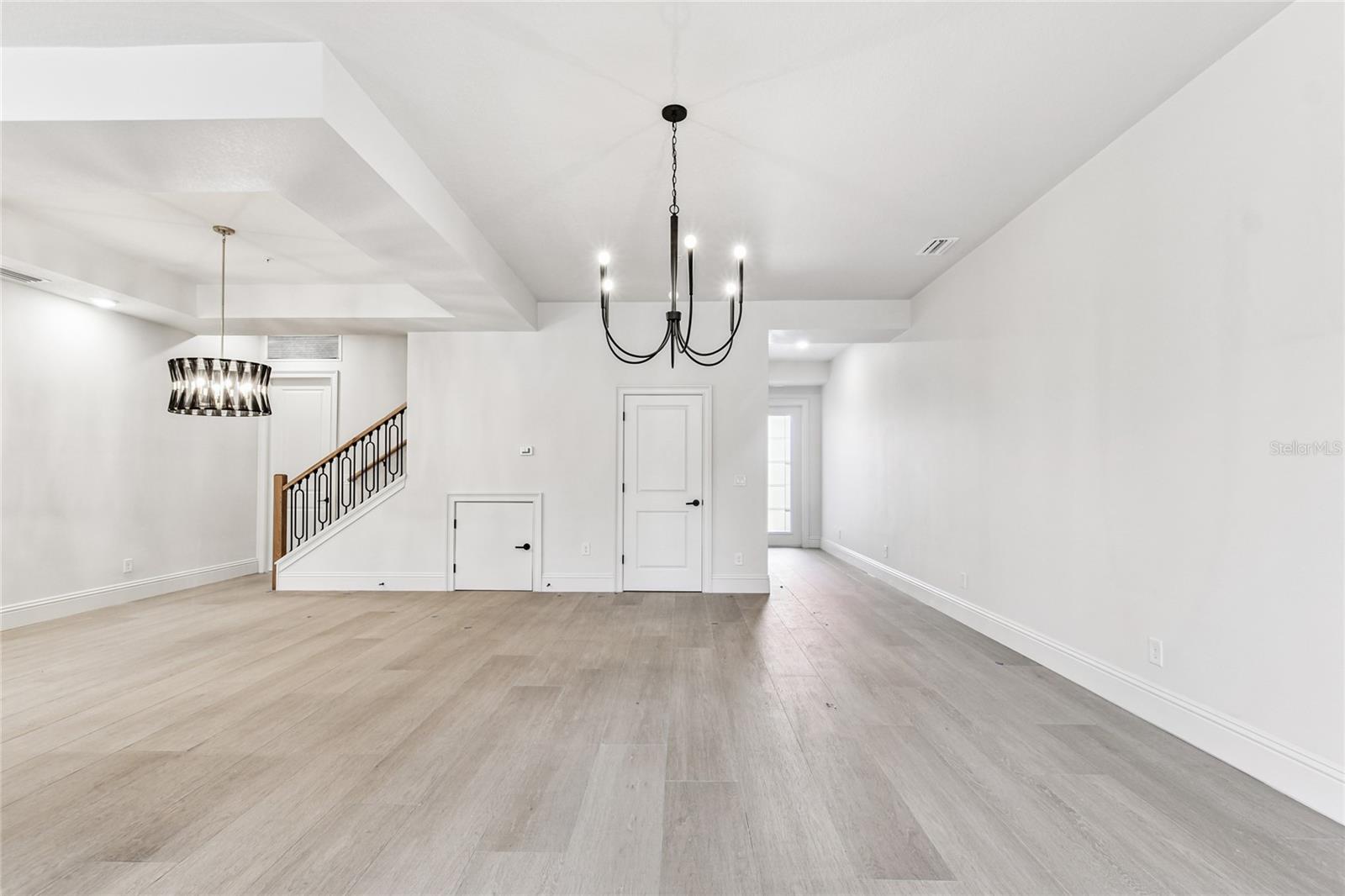 HIDDEN CREEK AT LAKEWOOD RANCH - Residential