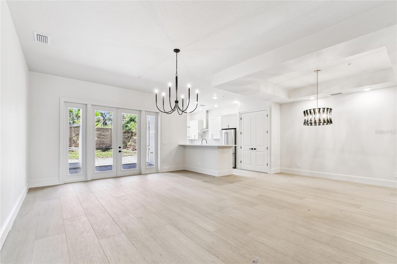 HIDDEN CREEK AT LAKEWOOD RANCH - Residential