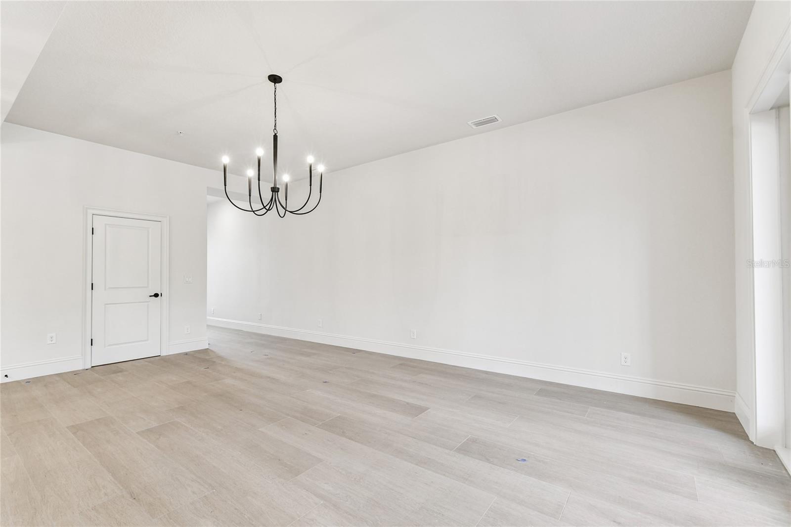 HIDDEN CREEK AT LAKEWOOD RANCH - Residential