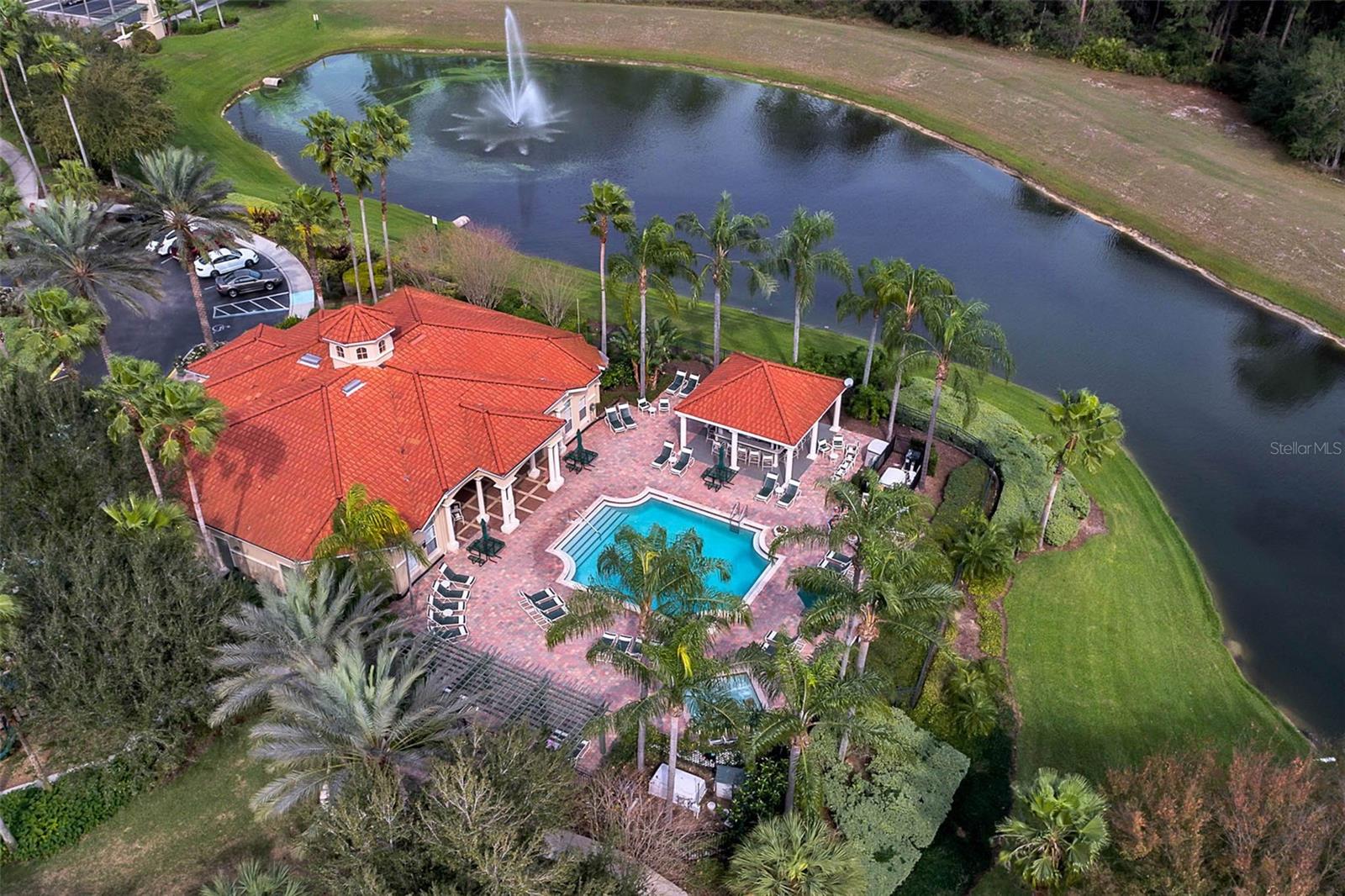 EMERALD ISLAND RESORT - Residential