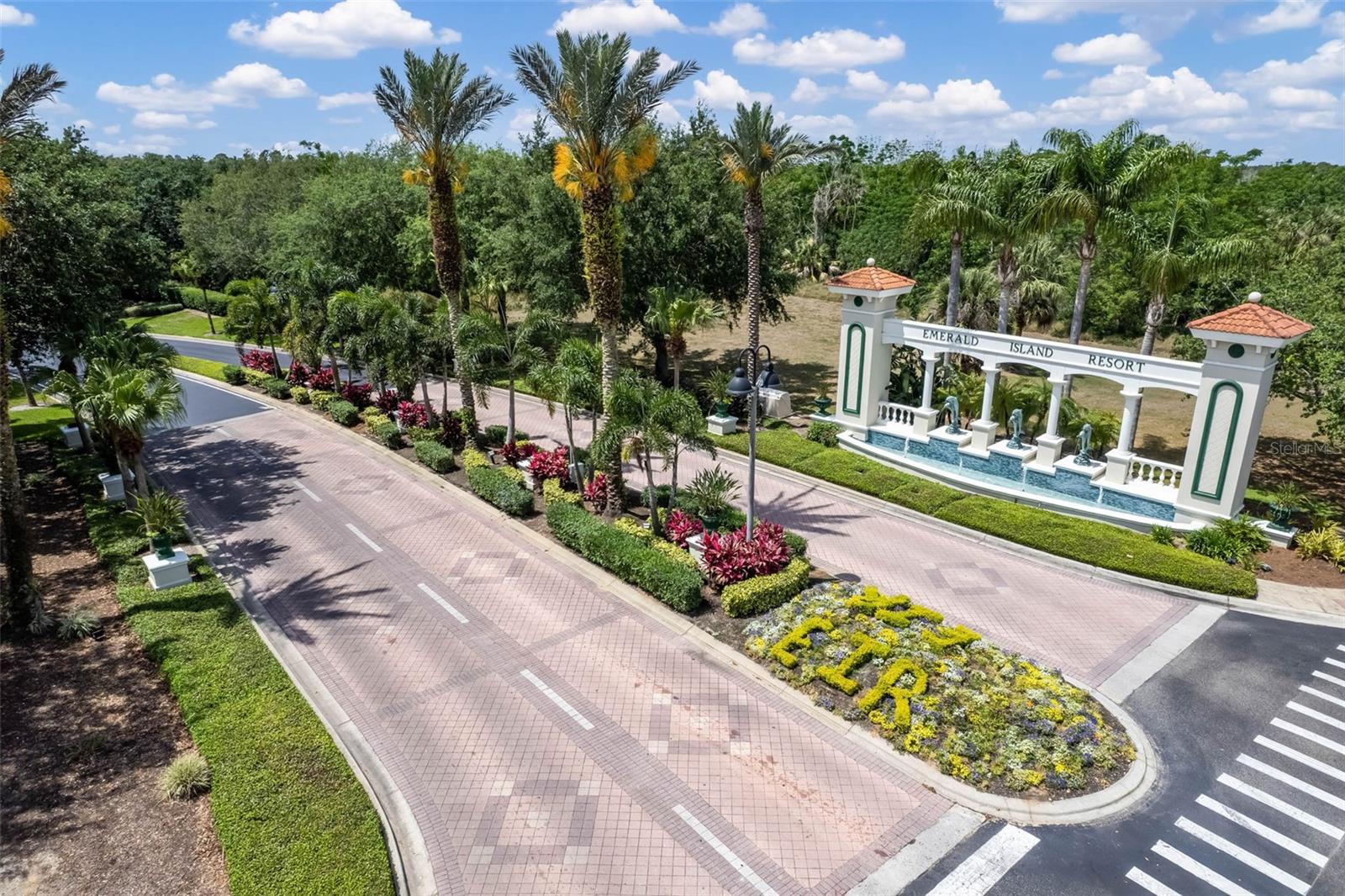 EMERALD ISLAND RESORT - Residential