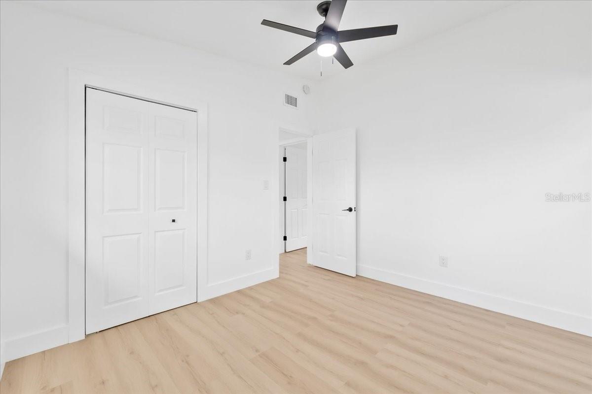 CRYSTAL SHORES - Residential