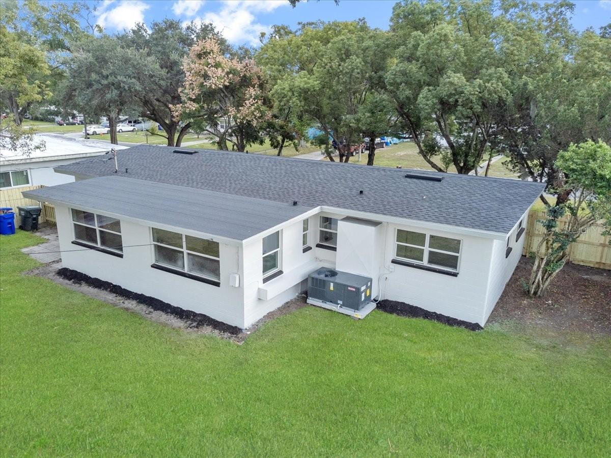 CRYSTAL SHORES - Residential