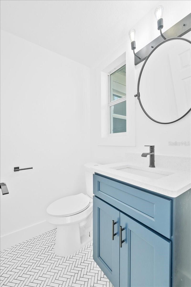 CRYSTAL SHORES - Residential