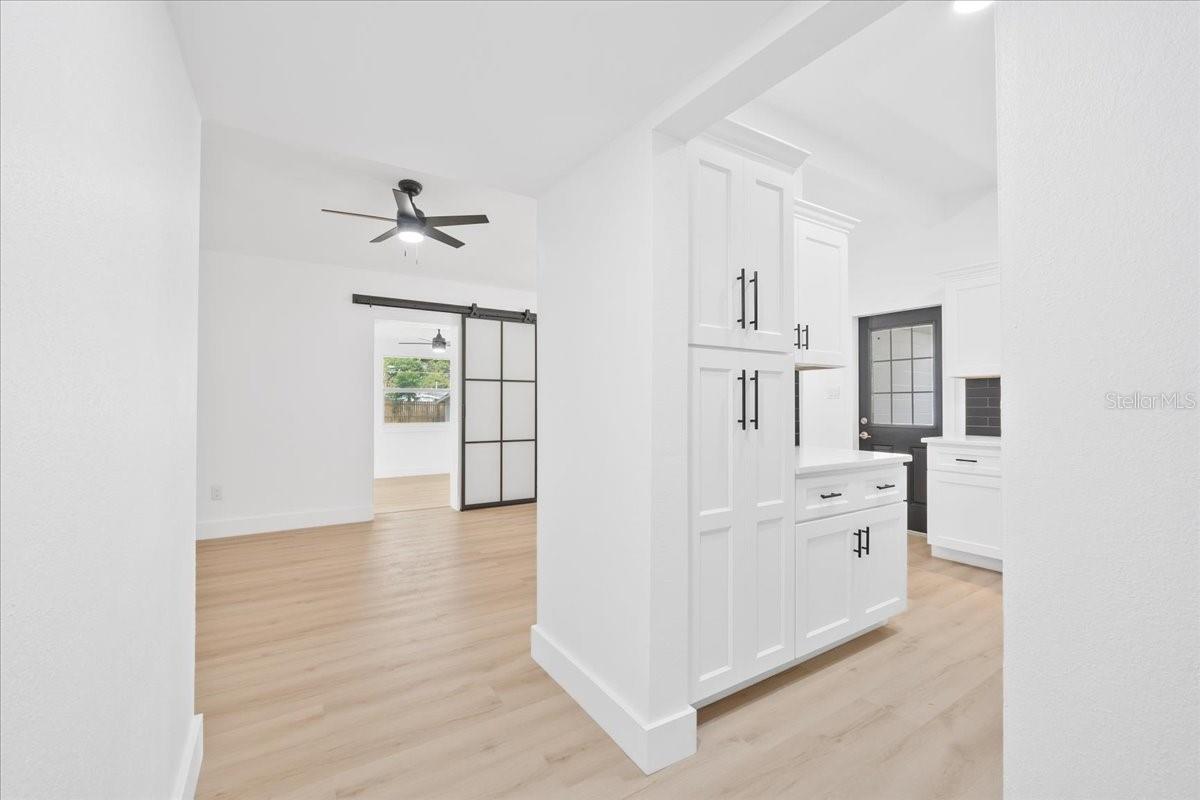 CRYSTAL SHORES - Residential