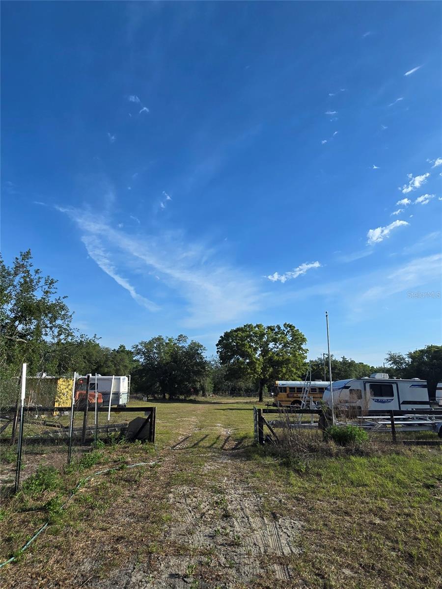 ACREAGE - Residential