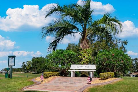 A home in LAKELAND