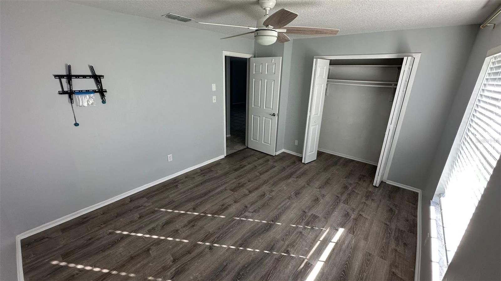 CAMELOT UNIT 2 - Residential Lease